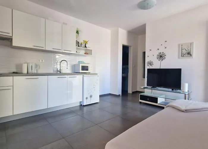 Dream Brodarica (Sibenik-Knin)